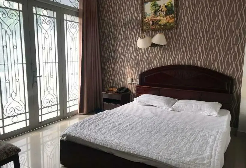 اتاق استاندارد یک نفره, Khách Sạn Hồng Tâm