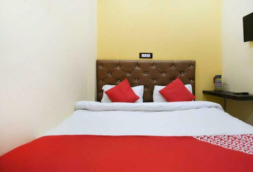 חדר קלאסי לשלושה, Shree Nanhu