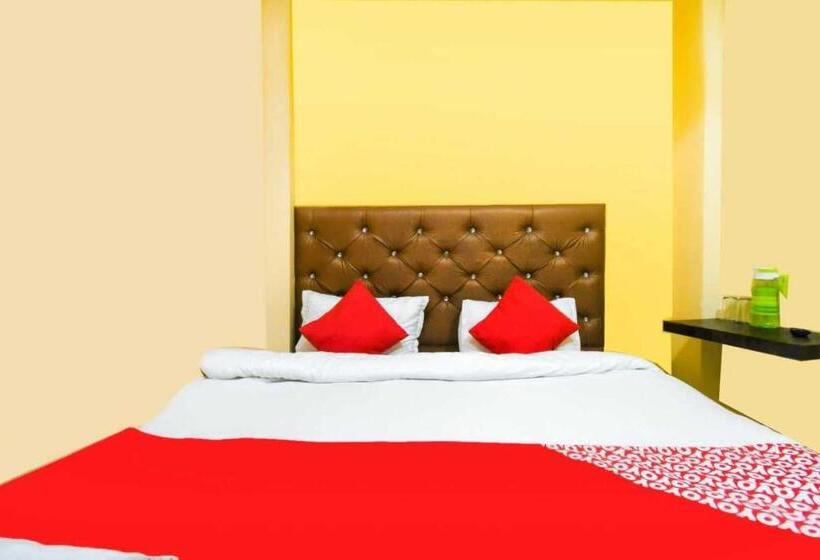 חדר קלאסי לשלושה, Shree Nanhu