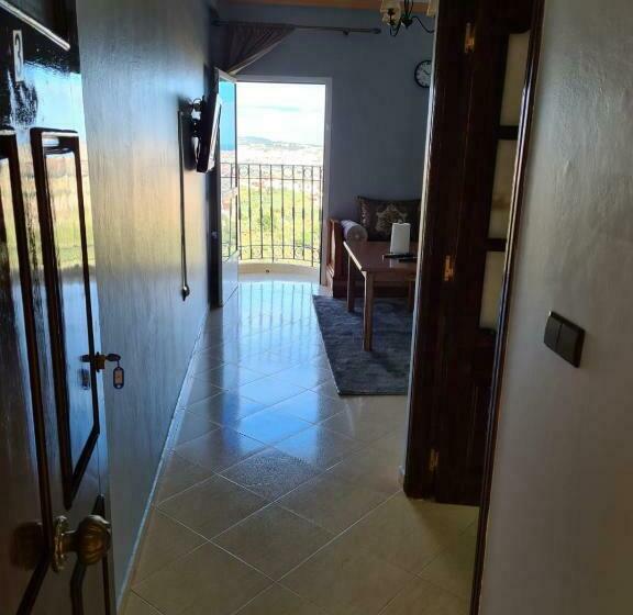 آپارتمان 1 خوابه با چشم‌انداز دریا, Restaurante Cafe El Balcon