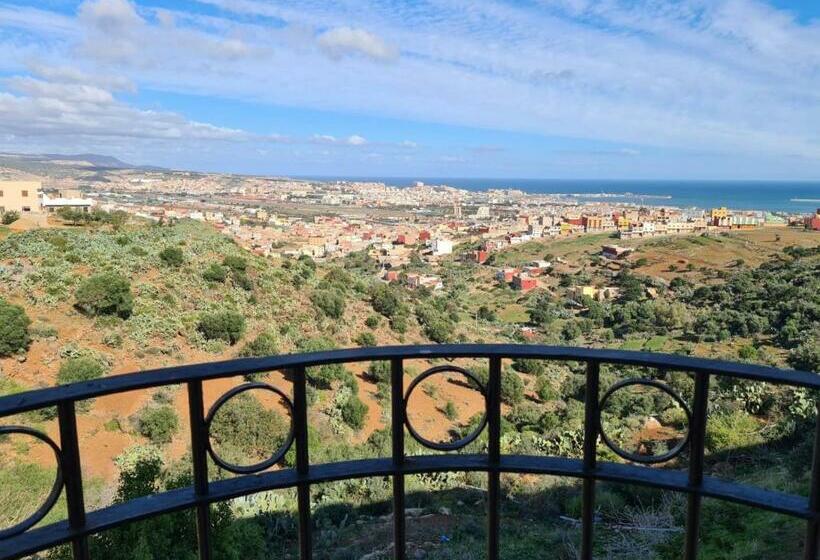 آپارتمان 1 خوابه با چشم‌انداز دریا, Restaurante Cafe El Balcon