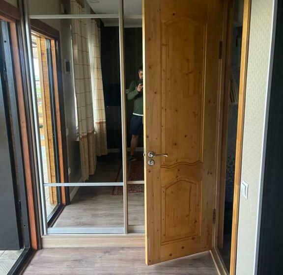 اتاق استاندارد سه نفره, Santa Monica