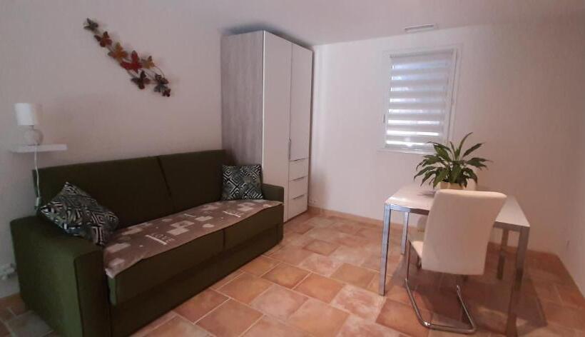 标准间带露台, Au Papillon Dort