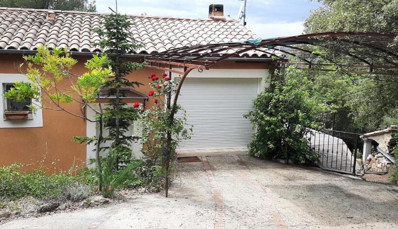 标准间带露台, Au Papillon Dort