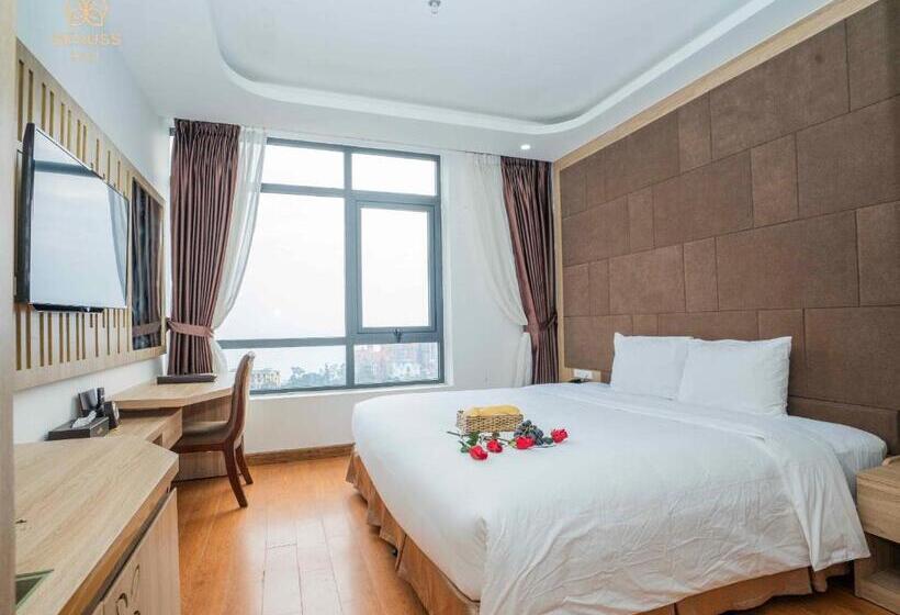 سوئیت با تخت بزرگ, Khách Sạn Century Tam đảo