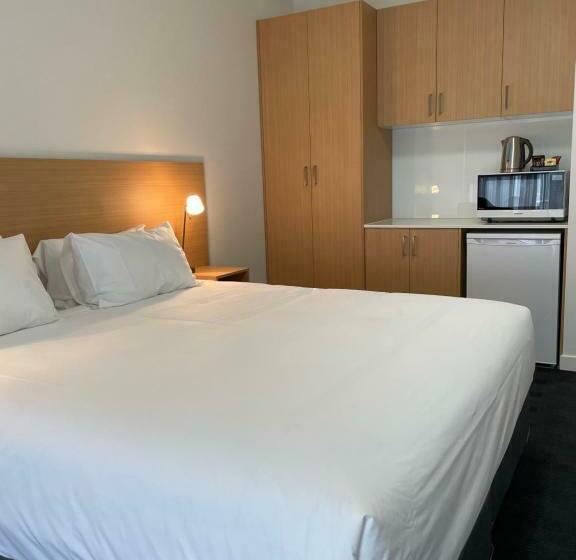 חדר דחוקס עם מיטת קינג, Whittlesea Motel