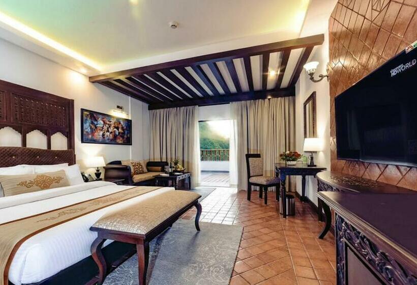 Номер Deluxe, Chandragiri Hills Resort