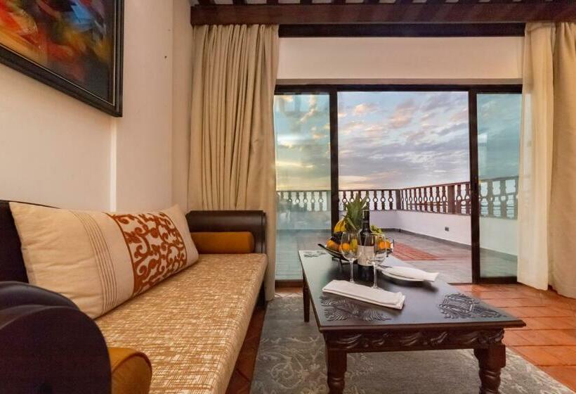 Номер Deluxe, Chandragiri Hills Resort