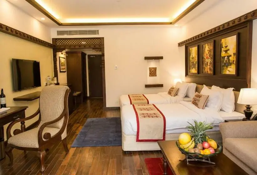 اتاق لوکس, Chandragiri Hills Resort