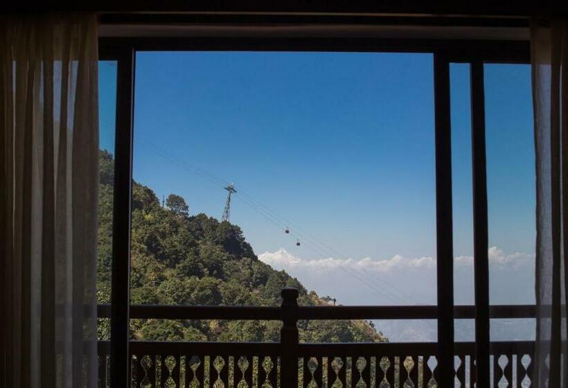 Номер Deluxe, Chandragiri Hills Resort