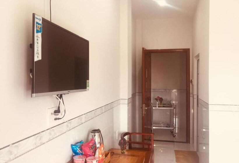 اتاق استاندارد با تخت بزرگ, Mỹ Anh