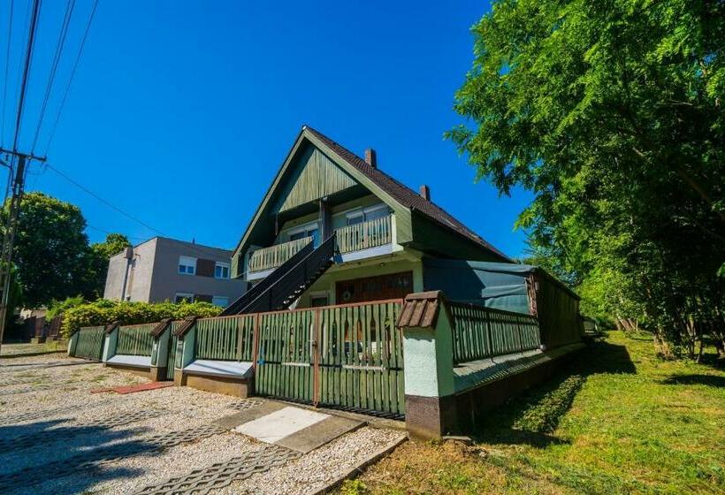 标准房带园景, Csini Vendégház