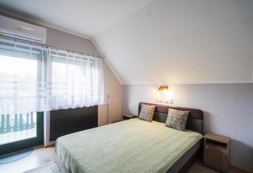 标准房带园景, Csini Vendégház