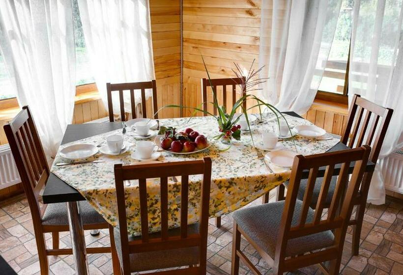 اتاق استاندارد با چشم‌انداز دریاچه, Paegli Guest House