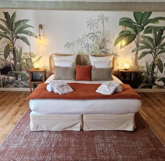 Deluxe room with river view, Au Moulin Saint Nicol   Honfleur