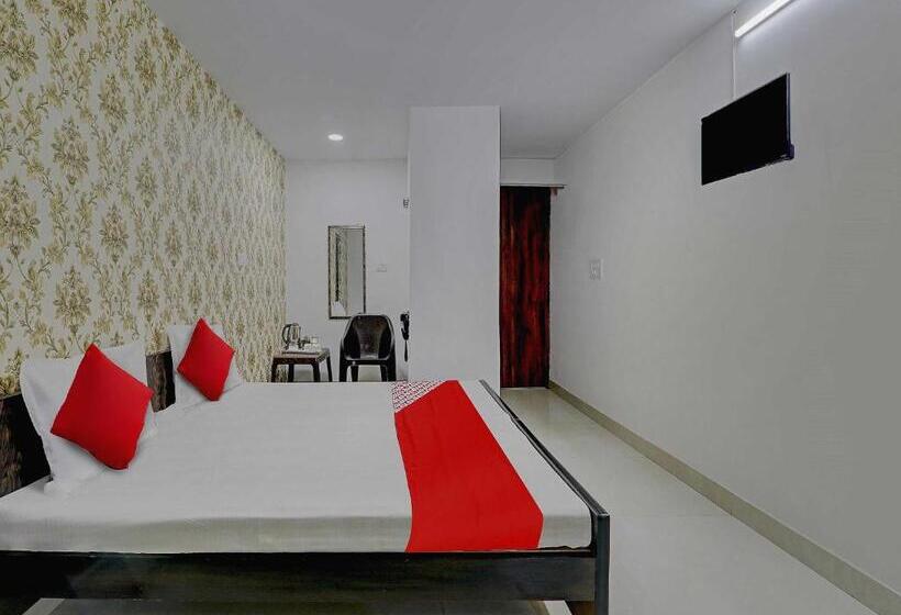 اتاق لوکس, Flagship Ck Inn Near Chaudhary Charan Singh International Airport