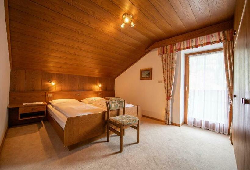 带1个卧室的带阳台的公寓, Apartments Zilli