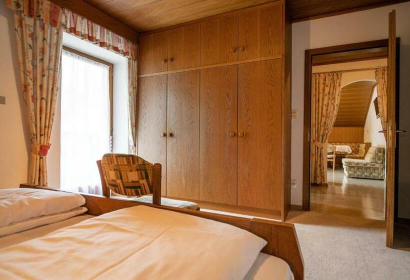 带1个卧室的带阳台的公寓, Apartments Zilli