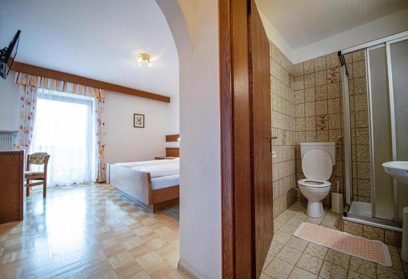 标准间, Apartments Zilli