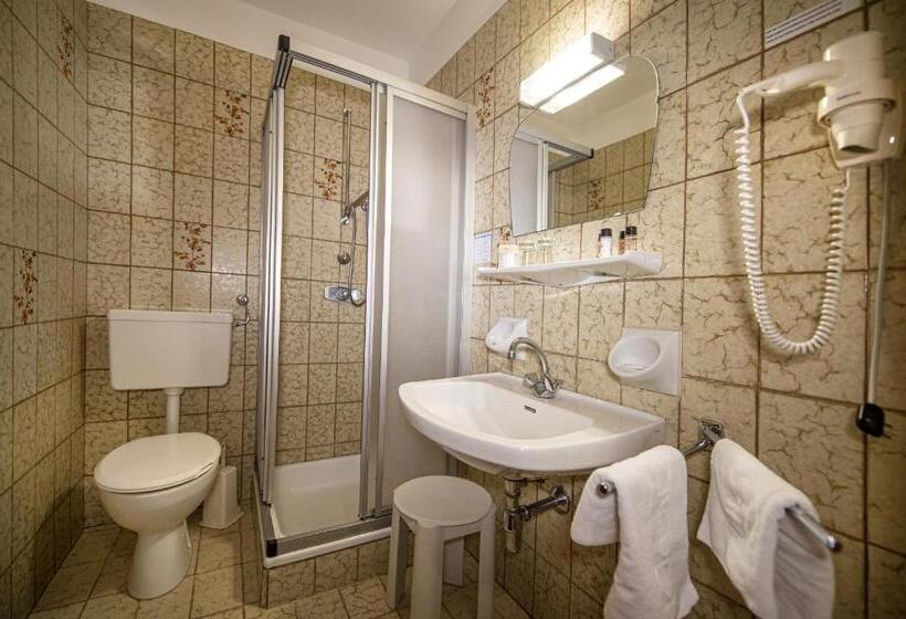 标准间, Apartments Zilli