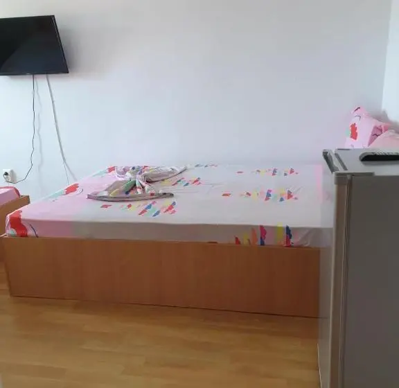 Quarto Triplo Standart, Vila 5