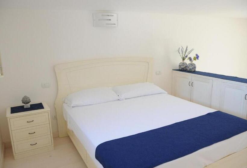 شقة غرفة واحدة, Villa Rosato