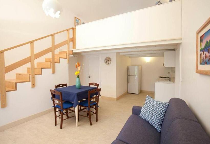 شقة غرفة واحدة, Villa Rosato