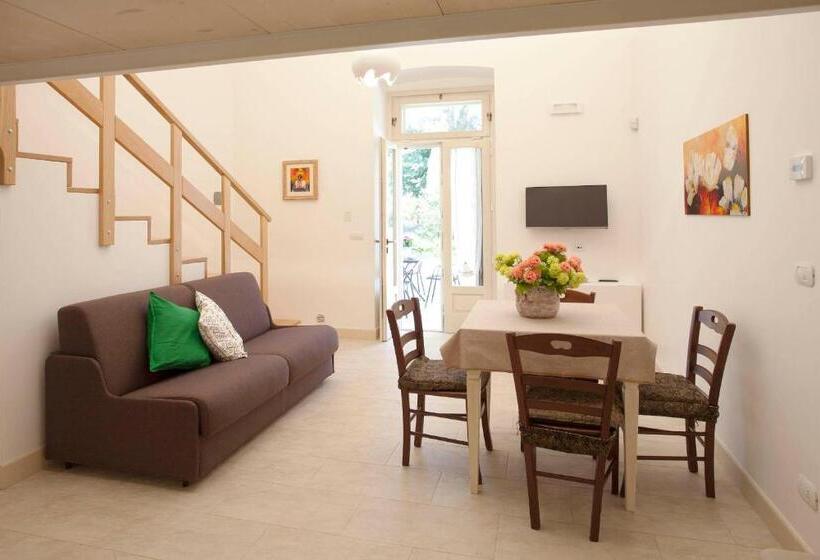 شقة غرفة واحدة, Villa Rosato