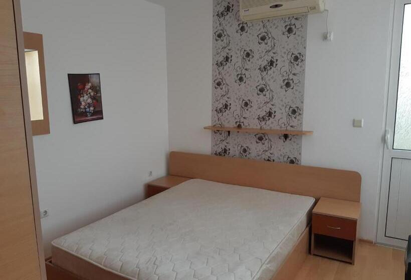 חדר סטנדרט עם מרפסת, къща за гости матеви