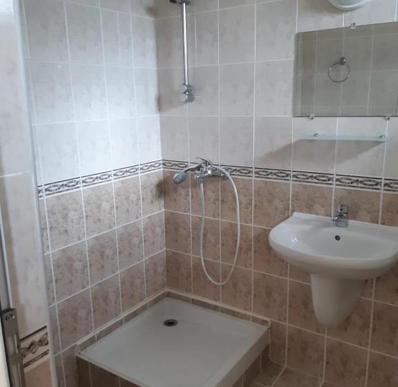 חדר סטנדרט עם מרפסת, къща за гости матеви