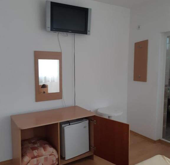 חדר סטנדרט עם מרפסת, къща за гости матеви