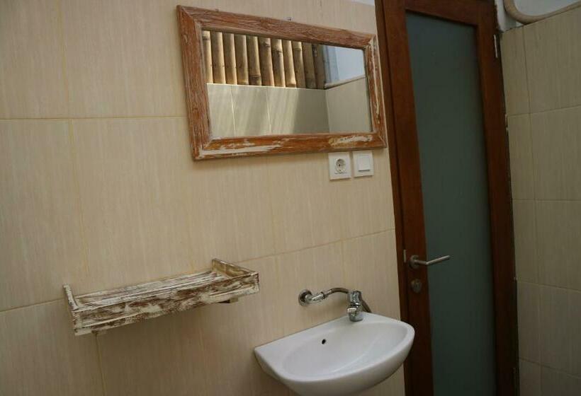 غرفة قياسية, Taju Guest House