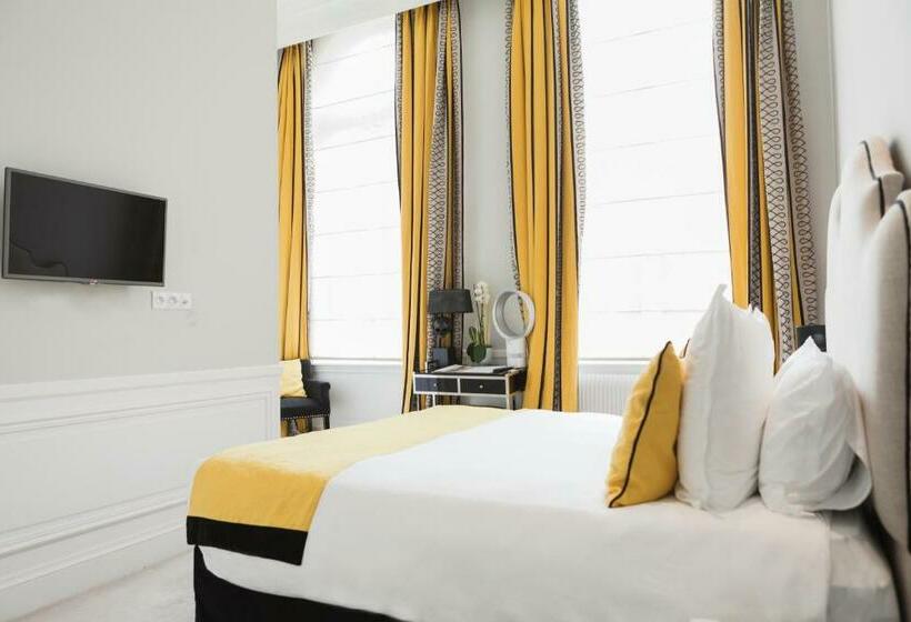 Номер Комфорт, Clarance Hotel Lille