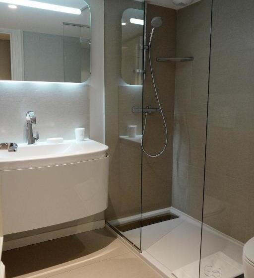 Номер Стандарт Индивидуальный, Clarance Hotel Lille