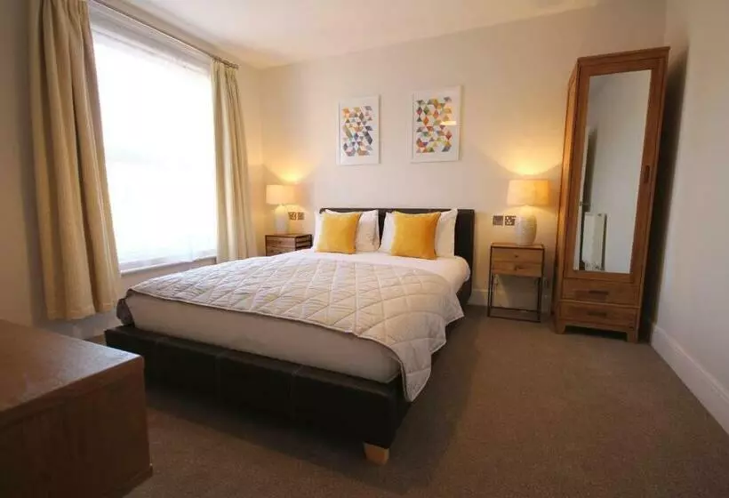 応接間付きスタンダードルーム, Andover House Hotel & Restaurant   Adults Only