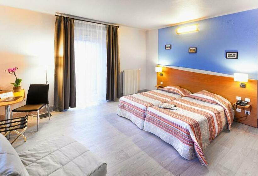 חדר סטנדרט לשלושה, Brit Hotel Grand Hotel Munster