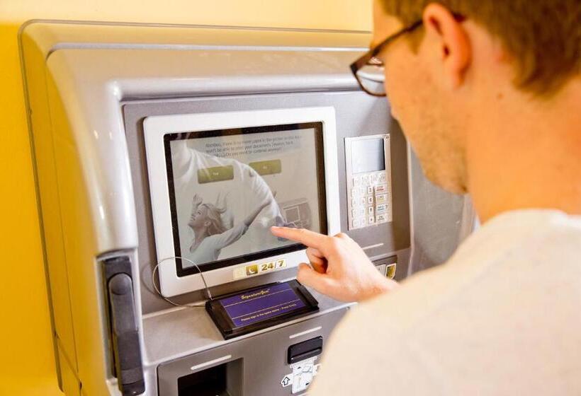 דירת חדר אקונומי, Design Sleepy Cologne