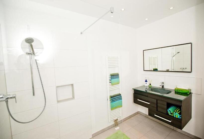 דירת חדר סופריור, Design Sleepy Cologne