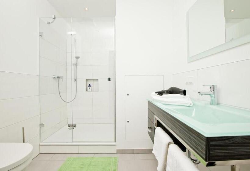 חדר אקונומי, Design Sleepy Cologne