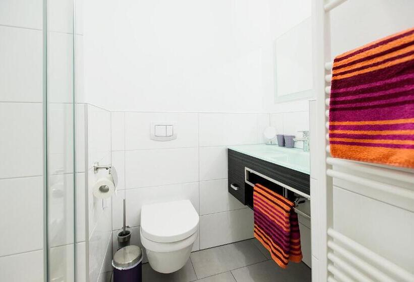 חדר אקונומי, Design Sleepy Cologne