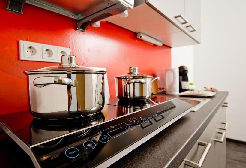 דירת חדר אקונומי, Design Sleepy Cologne