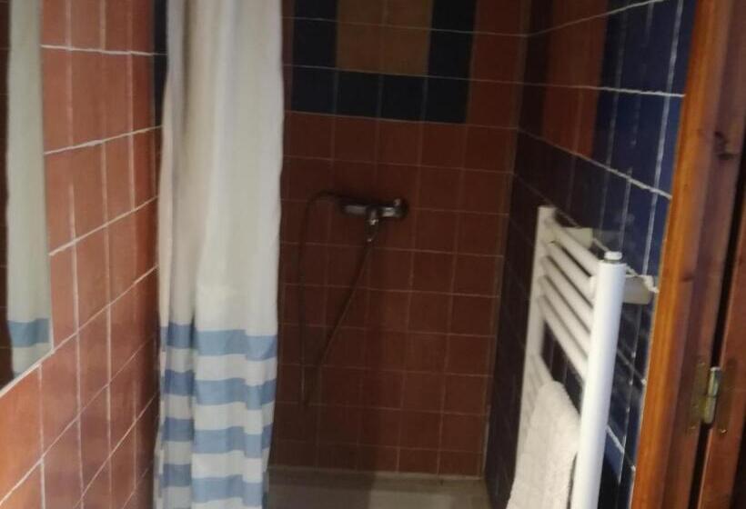 오두막, Domaine Du Mas Bazan