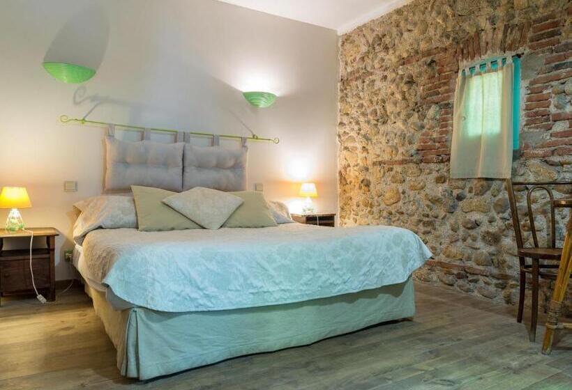 غرفة كومفورت ثلاثية, Domaine Du Mas Bazan