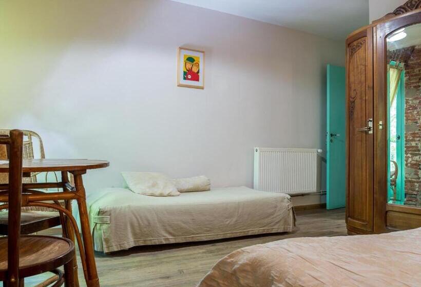 컴포트 트리플 룸, Domaine Du Mas Bazan