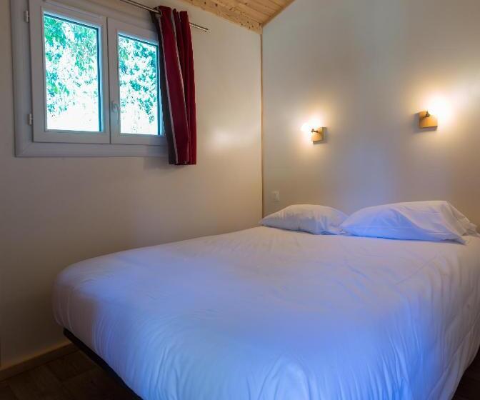 샬레, Domaine Du Mas Bazan