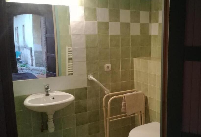 오두막, Domaine Du Mas Bazan