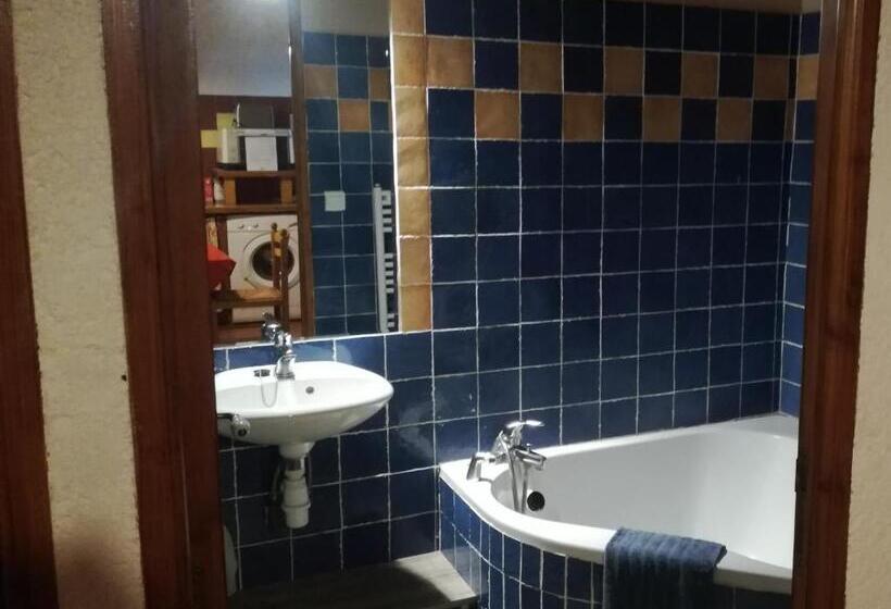 كابينة, Domaine Du Mas Bazan