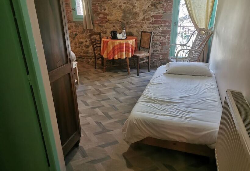 غرفة كومفورت ثلاثية, Domaine Du Mas Bazan