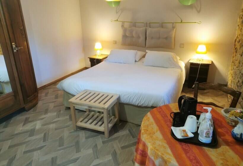 غرفة كومفورت ثلاثية, Domaine Du Mas Bazan