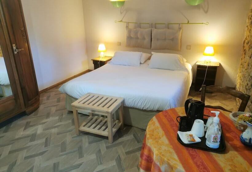 컴포트 트리플 룸, Domaine Du Mas Bazan